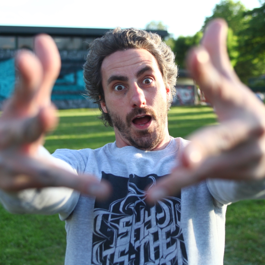 Jerome Thomas Artrotters Les Voyages Forment La Culture